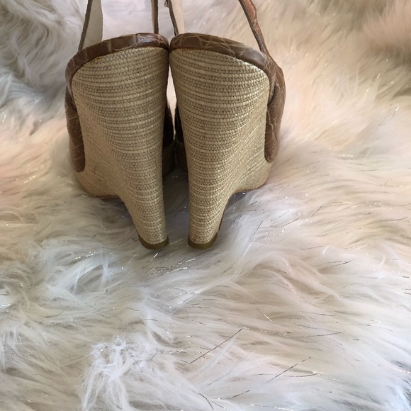 ‼️SALE $80‼️ Oscar de la Renta Wedged shoes - Picture 4 of 5